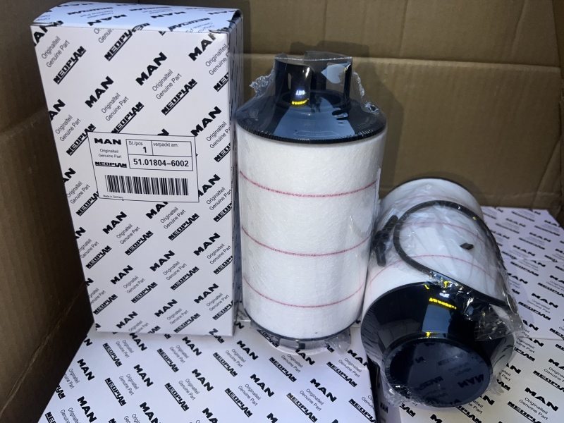 MANN Oil Filter 51.01804....